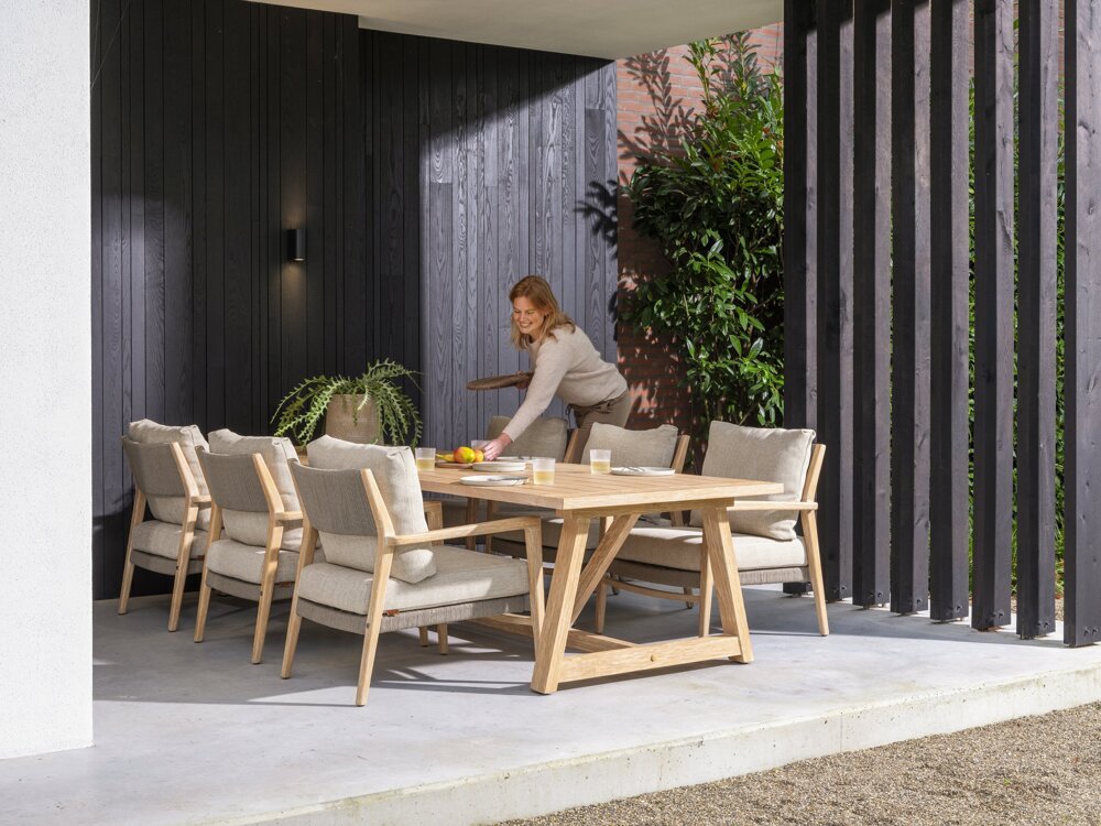 _ Julia low dining set with Noah table brushed teak outdoors _02.jpg
