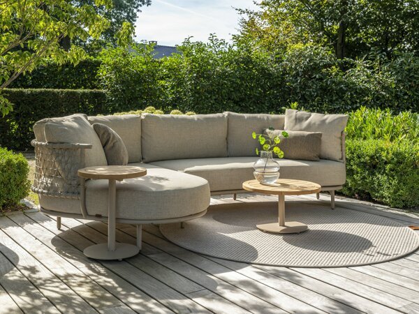 Sardinia chaise lounge bench with Volta tables outdoor _08.jpg