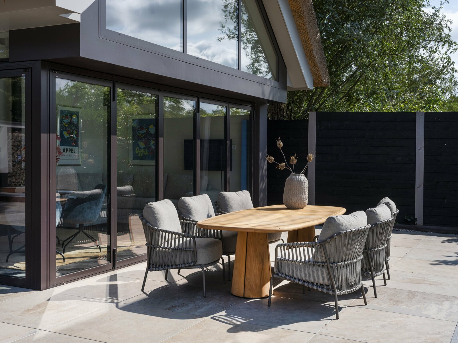 Capalbio low dining set with Capri barrel low dining table 240x100cm Teak outdoor 03.jpg