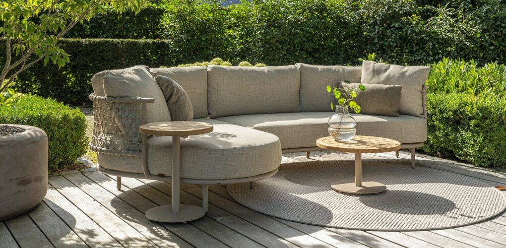 Sardinia chaise lounge bench with Volta tables outdoor _08.jpg